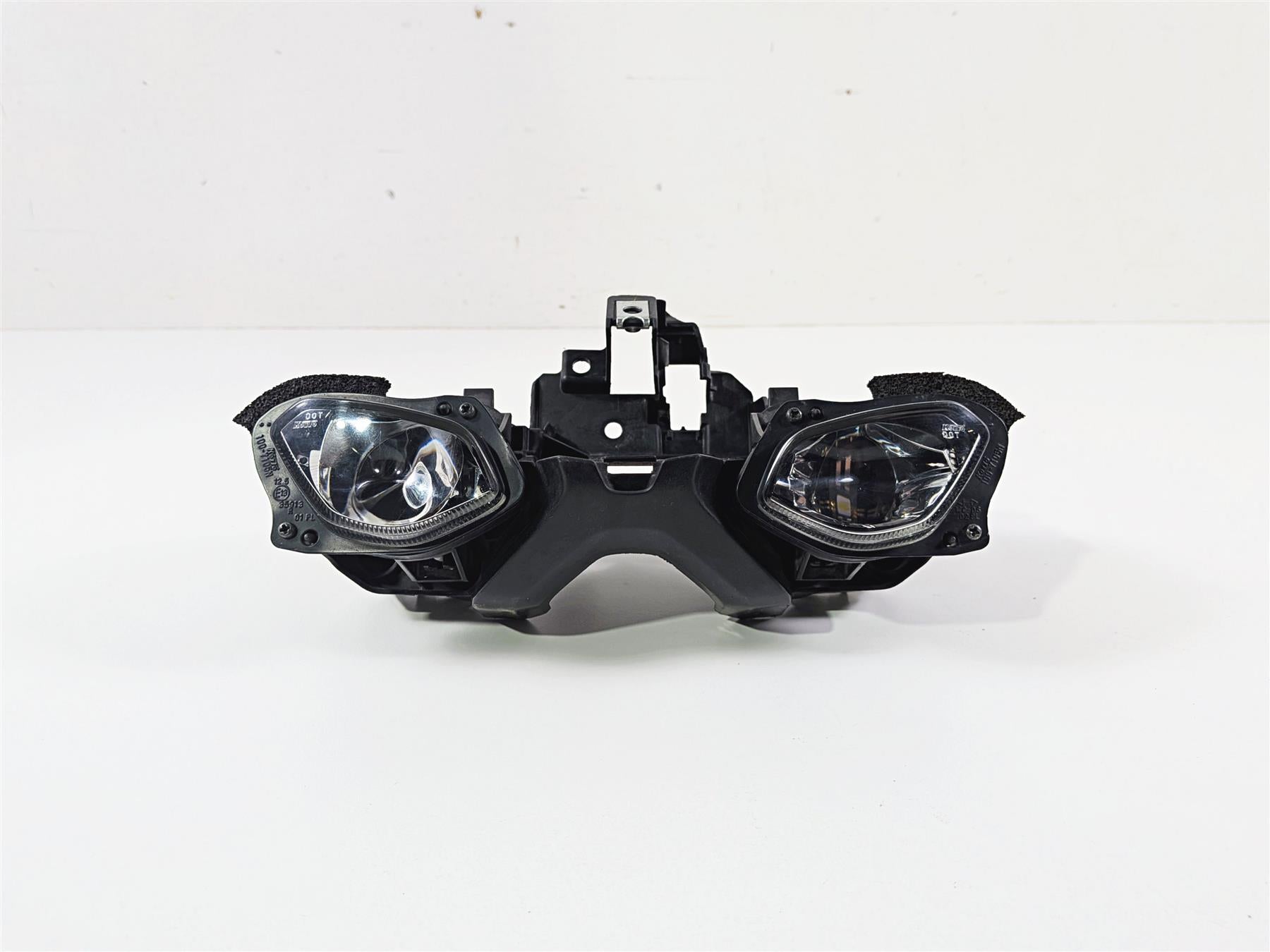 2023 Yamaha MT10 MTN1000 Headlight Head Light Lamp Set B5Y-84300-00-00 {{ shop.shopifyCountryName }} - Mototech271
