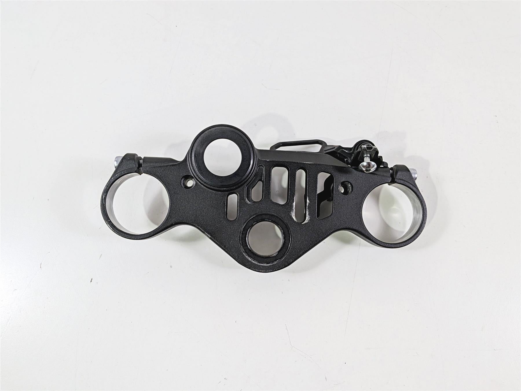 2022 Yamaha YZF R1 R1M RN65 Upper Triple Tree Steering Clamp 2CR-23435-01-00-Mototech271