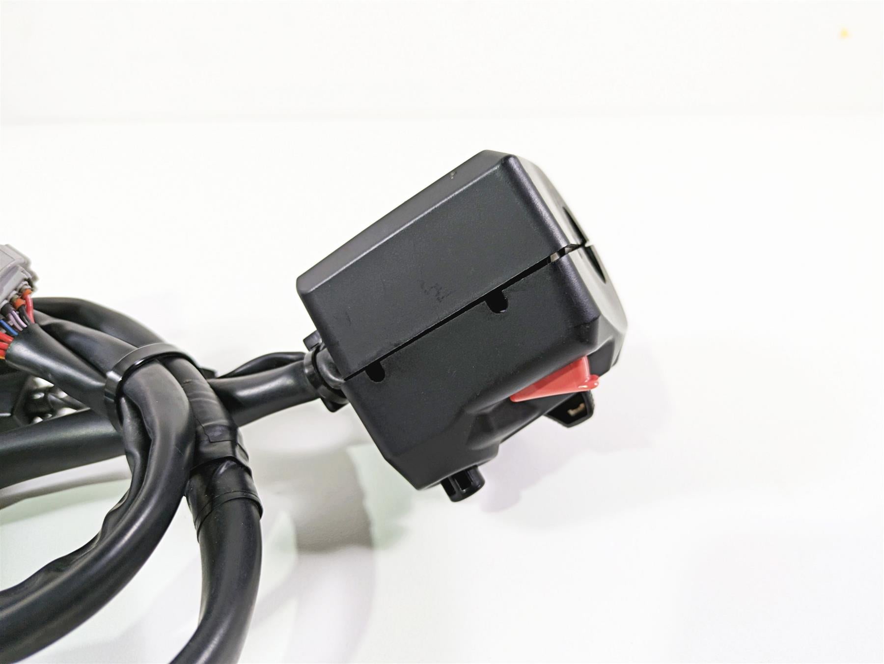 2015 Triumph Tiger Explorer XC Left Hand Control Switch - READ T2042035 {{ shop.shopifyCountryName }} - Mototech271