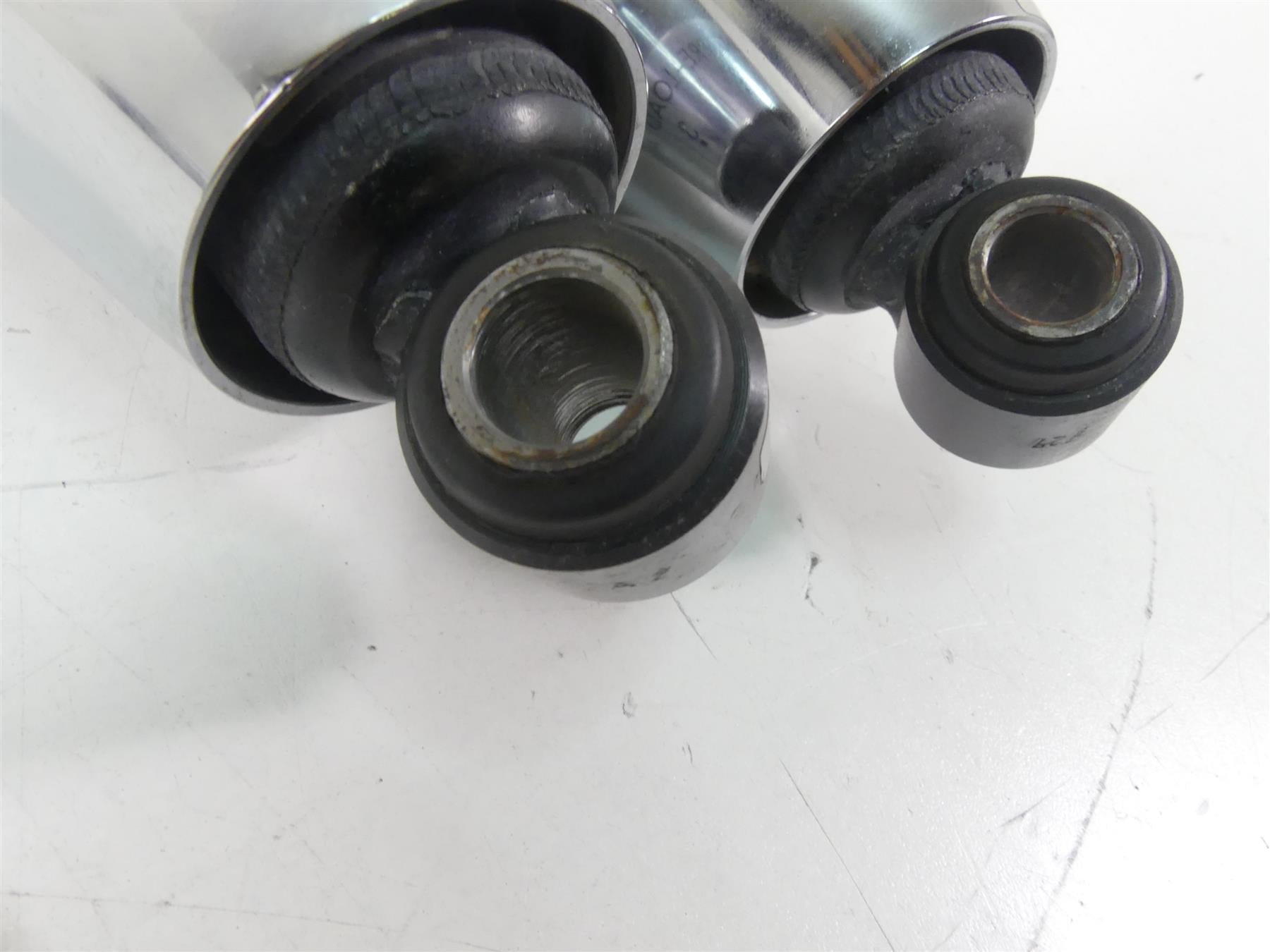 2015 Harley FXDF Dyna Fat Bob Rear Straight Suspension Shock Set 12" 54000049 {{ shop.shopifyCountryName }} - Mototech271