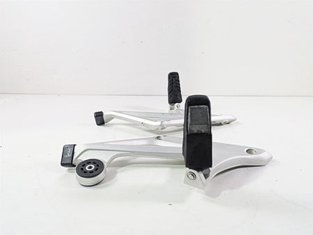 2016 BMW R1200RT K52 Rear Passenger Foot Peg Set 46718534789 46718534790 {{ shop.shopifyCountryName }} - Mototech271