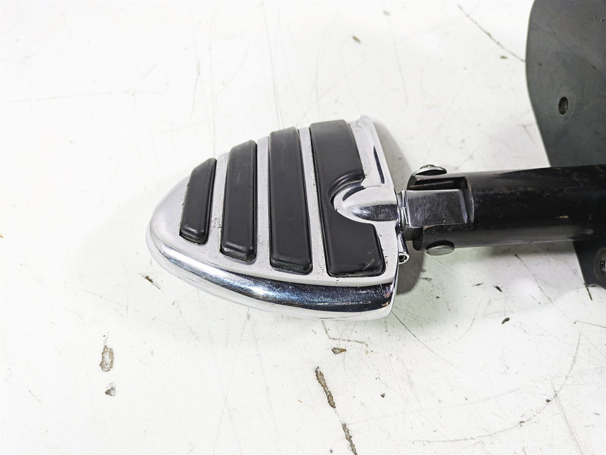 2002 Honda GL1500 CD Valkyrie Deluxe Rear Passenger Footpeg Set 50815-MZ0-000 {{ shop.shopifyCountryName }} - Mototech271