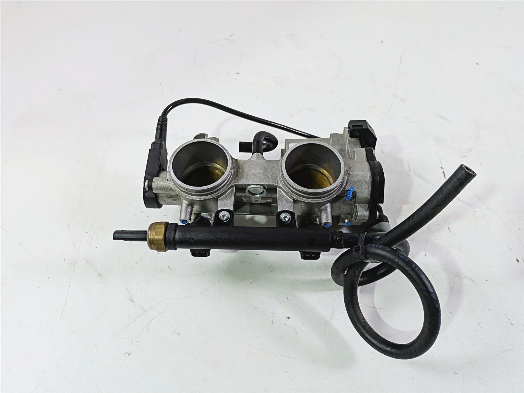 2017 BMW F800GS Adv K75 Throttle Body Fuel Injection 13548353539 {{ shop.shopifyCountryName }} - Mototech271
