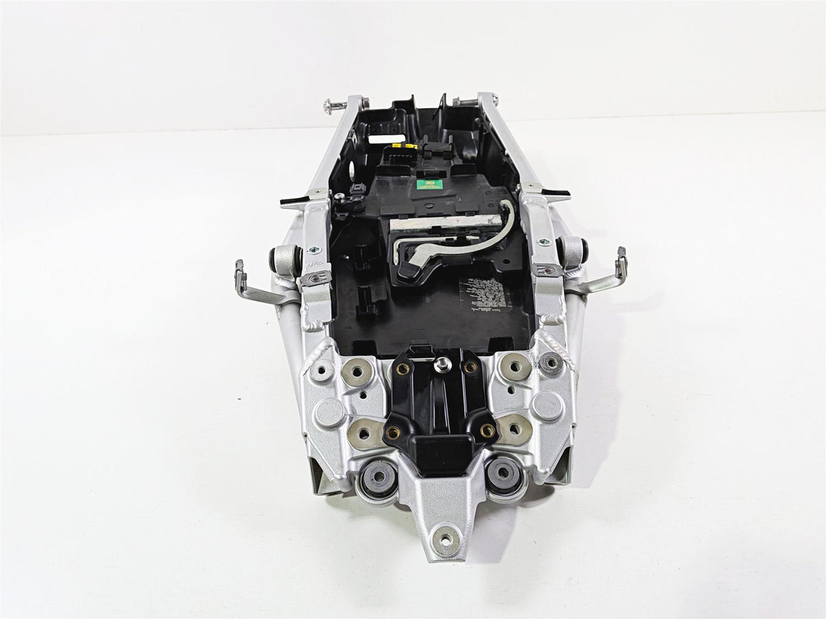 2019 Triumph Speed Triple RS 1050 Straight Subframe & Inner Fender T2079742 {{ shop.shopifyCountryName }} - Mototech271
