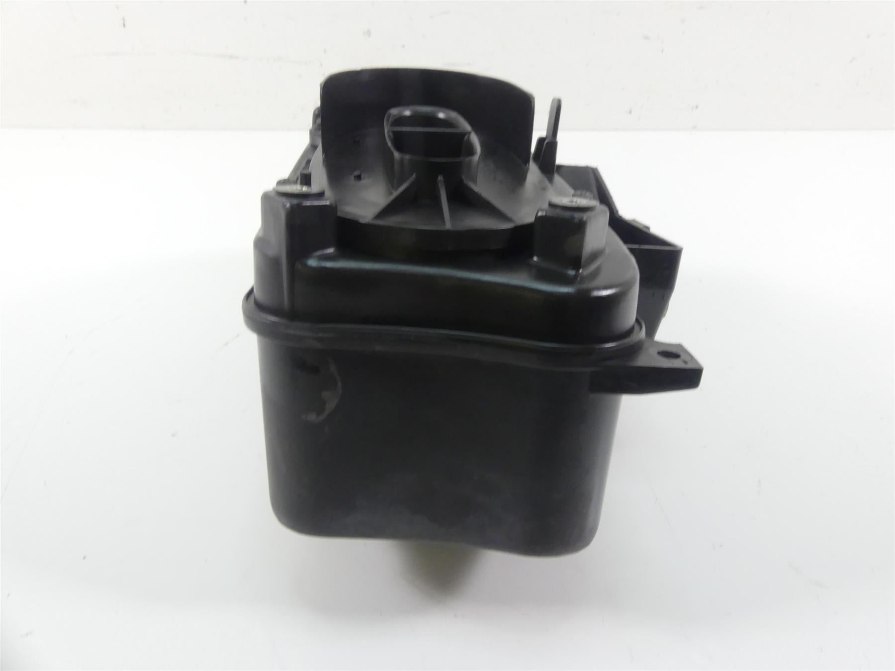 1998 Honda Shadow VT1100T Air Box Filter Cleaner Breather & Tubes 17210-MM8-010 {{ shop.shopifyCountryName }} - Mototech271