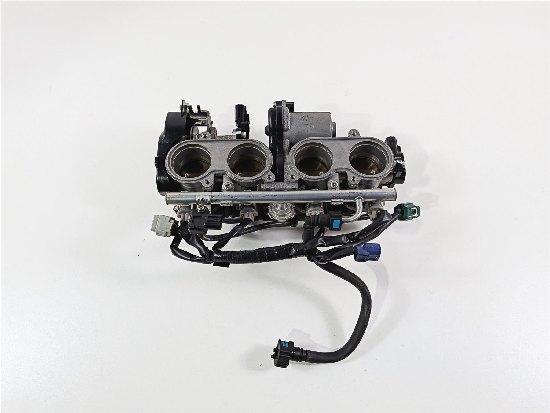 2008 Yamaha YZF R1 RN19 Mikuni Throttle Body Injectors & Wiring 4C8-13750-20-00 {{ shop.shopifyCountryName }} - Mototech271