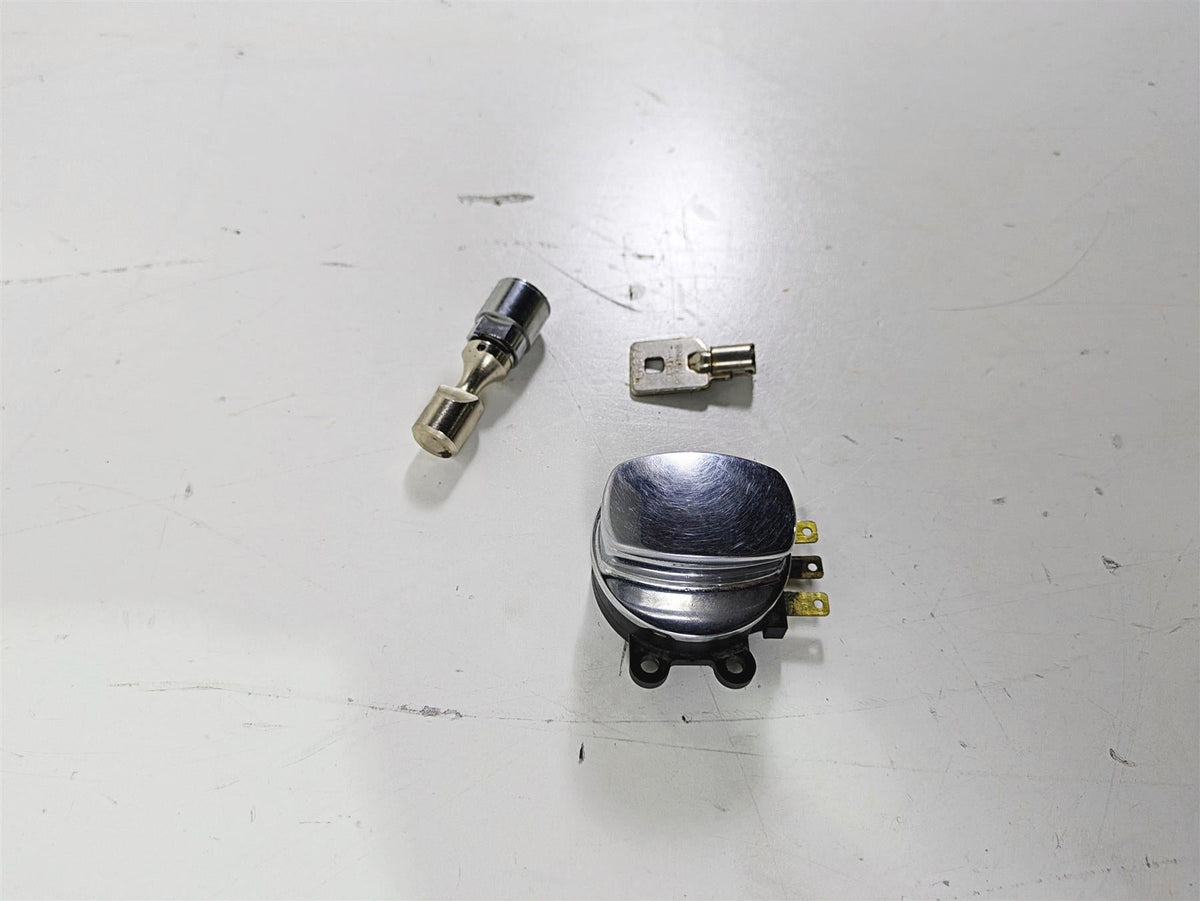 2004 Harley FLSTCI Softail Heritage Ignition Switch Steering Key Lock 71450-04 {{ shop.shopifyCountryName }} - Mototech271