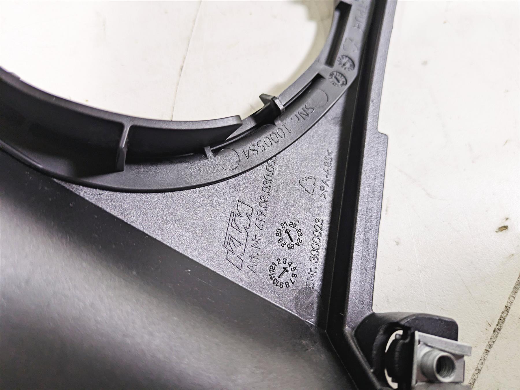2022 KTM 1290 Super Adventure S Fuel Gas Tank Cover Fairing 61908030033KC {{ shop.shopifyCountryName }} - Mototech271