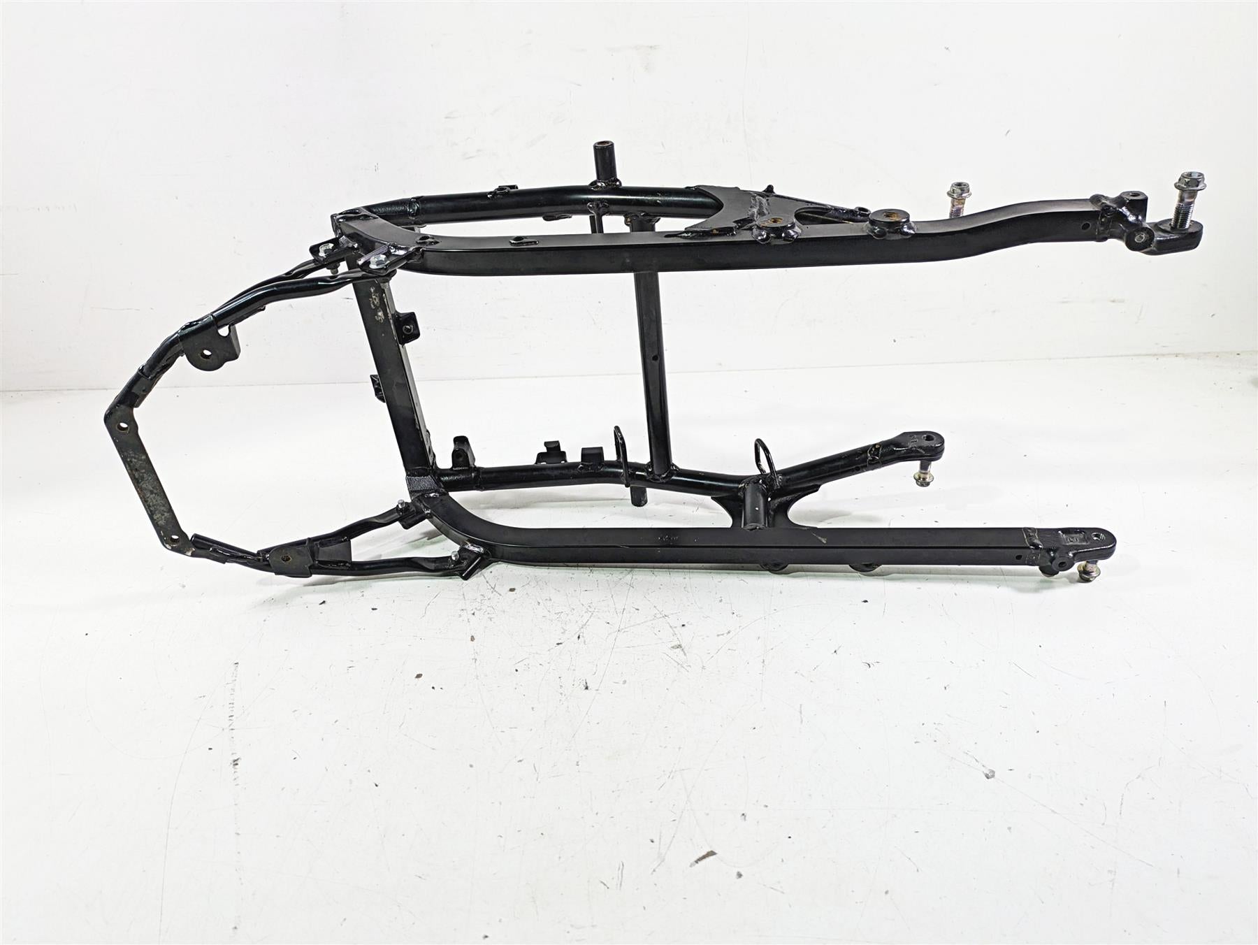 2018 Suzuki GSX1300 R Hayabusa Subframe Sub Frame Assembly 41200-15H13 {{ shop.shopifyCountryName }} - Mototech271