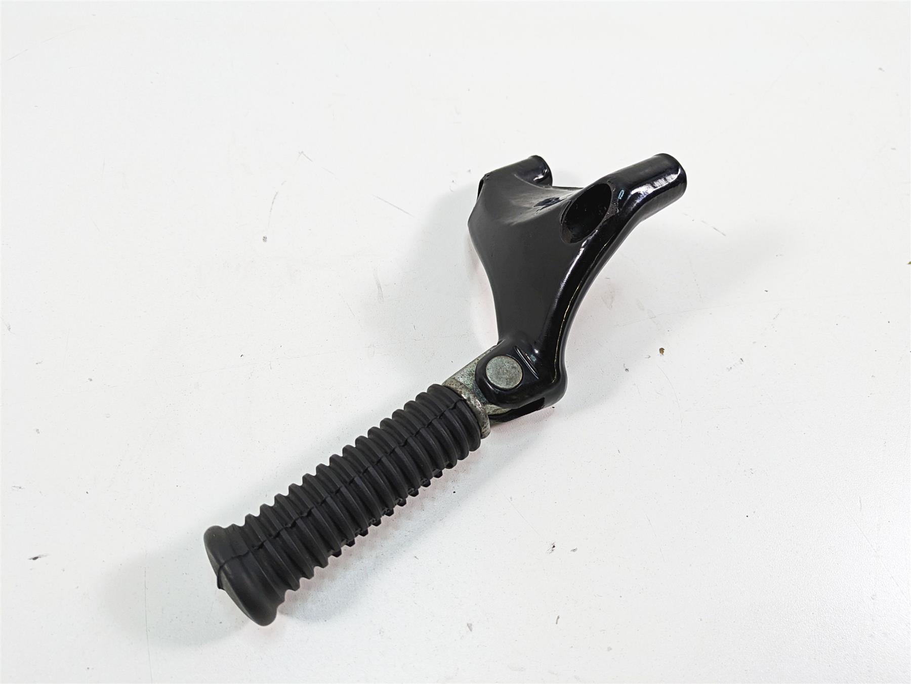 2006 Harley Sportster XL1200 Left Side Passenger Foot Peg Rest 49315-04 {{ shop.shopifyCountryName }} - Mototech271
