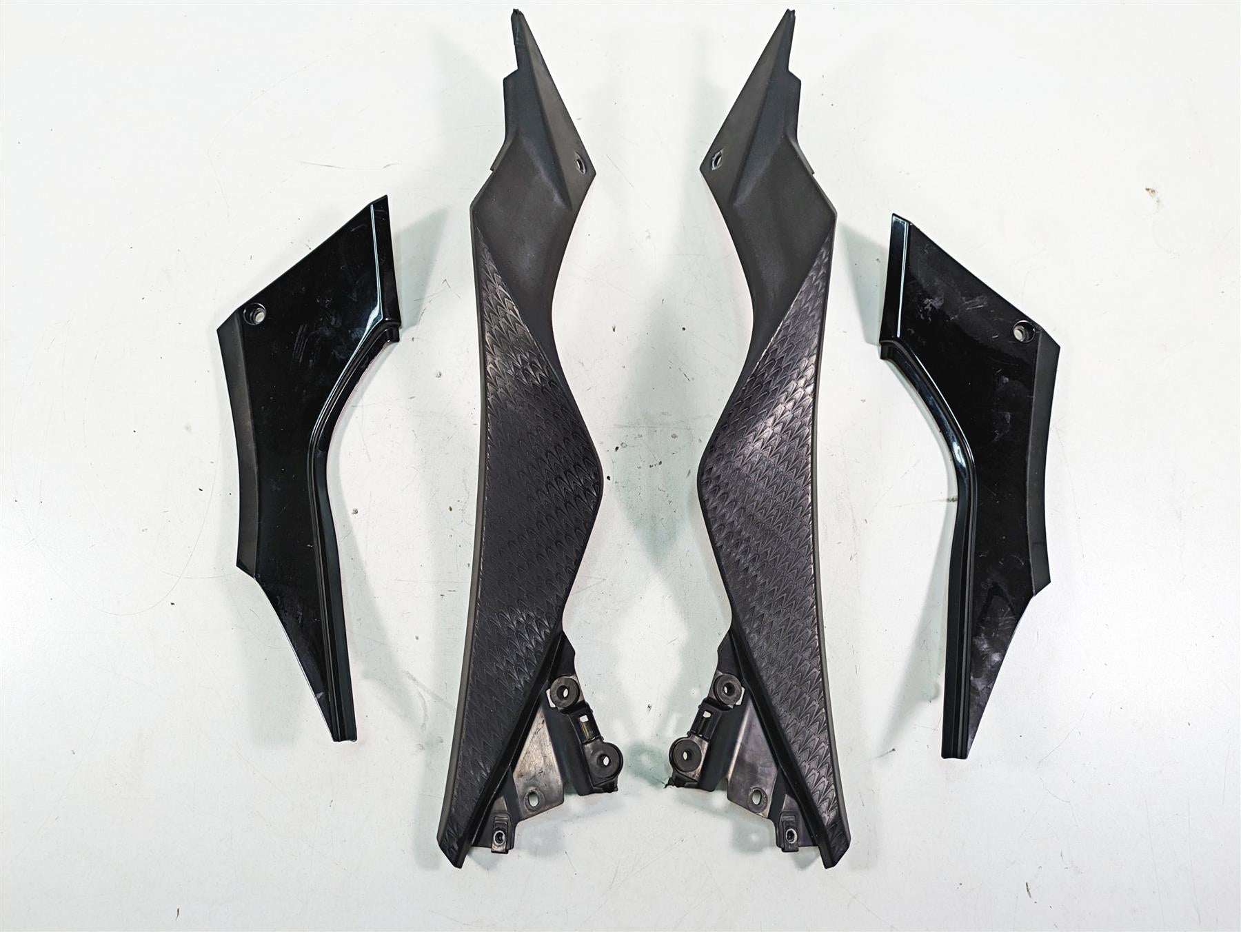 2016 Kawasaki Ninja EX300 Side Cover Fairing Infill Cover Set 53065-0027 {{ shop.shopifyCountryName }} - Mototech271