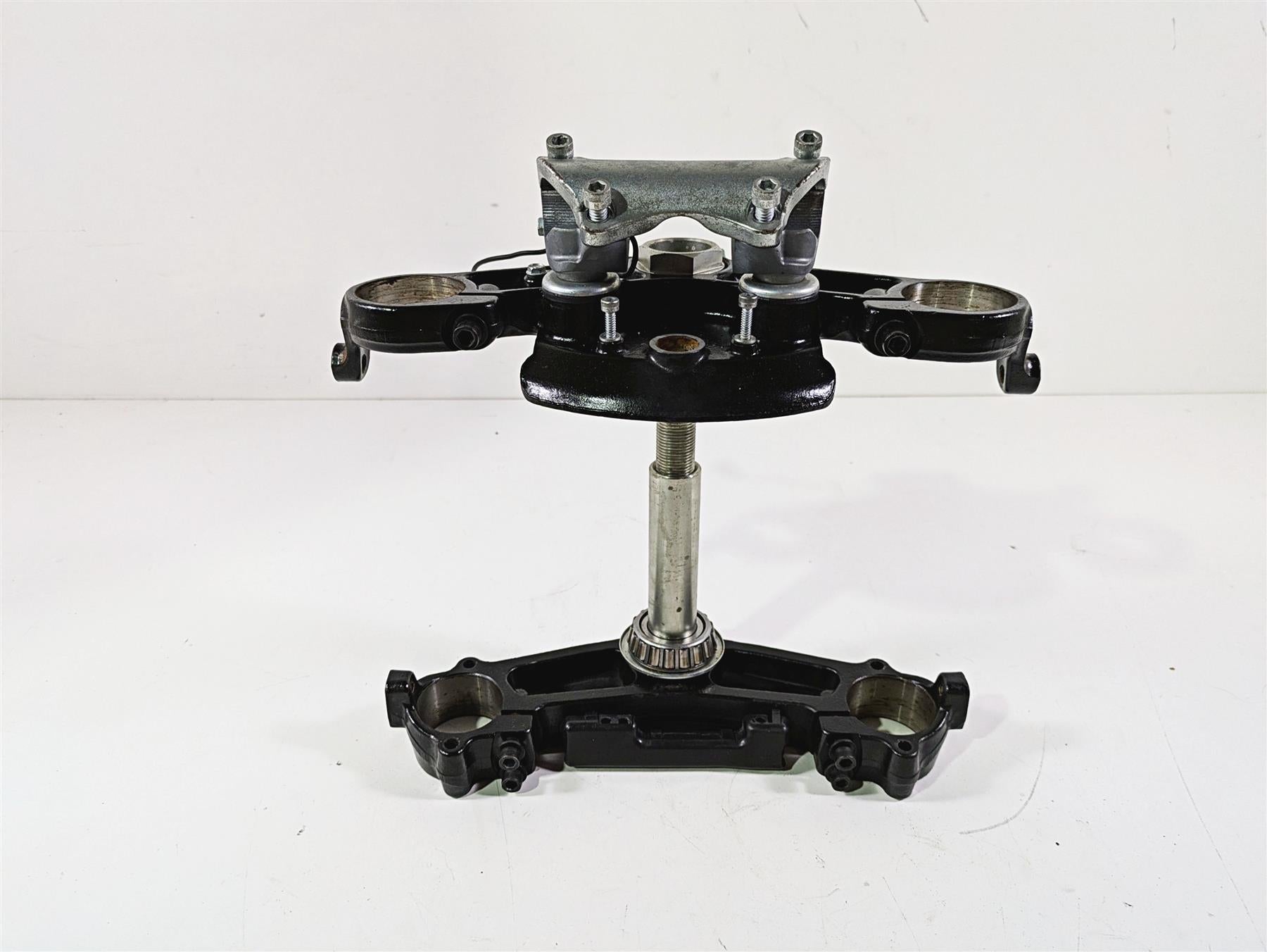 2017 Harley Touring FLHTKSE CVO E-Glide Upper Lower Triple Tree 49mm 45900091A {{ shop.shopifyCountryName }} - Mototech271