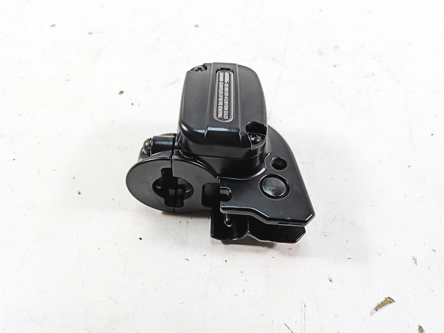 2015 Harley Touring FLHXS Street Glide Front Brake Master Cylinder 44551-08F {{ shop.shopifyCountryName }} - Mototech271