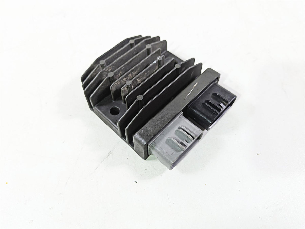 2013 Ducati Hyperstrada 821 Rectifier Voltage Regulator 54040301B FH020AA {{ shop.shopifyCountryName }} - Mototech271