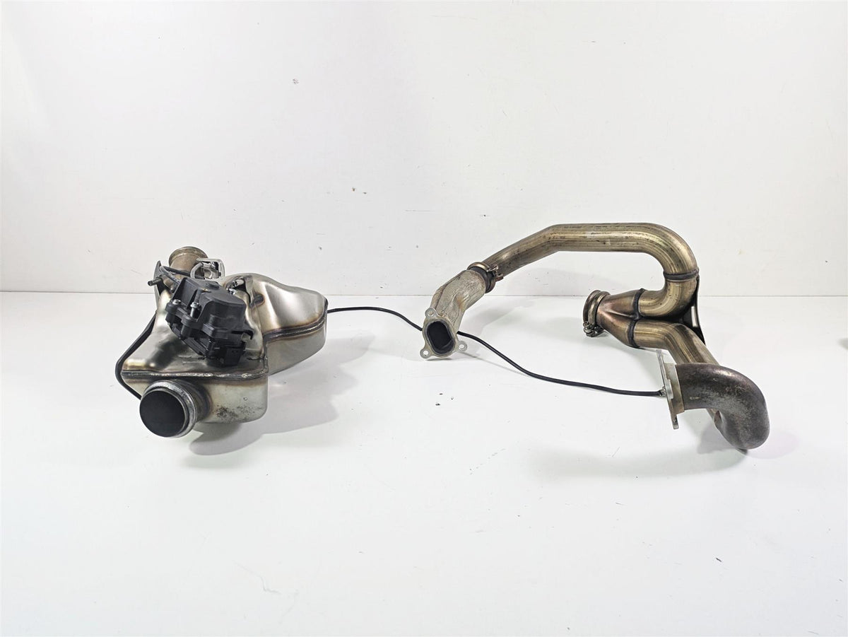 2017 KTM 1290 Super Duke GT Exhaust Chamber Header & Servo Set 61405050000 {{ shop.shopifyCountryName }} - Mototech271