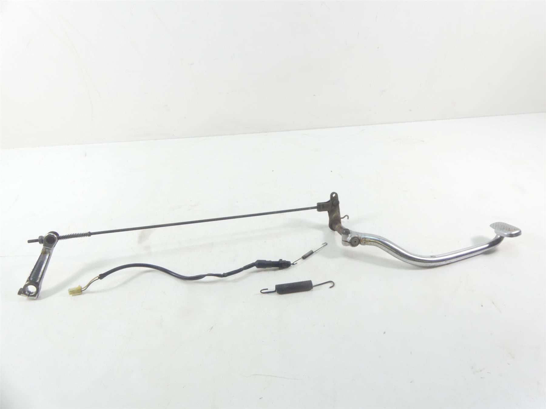 1980 Honda CB750C Custom Rear Brake Pedal & Linkage 46500-425-730 {{ shop.shopifyCountryName }} - Mototech271