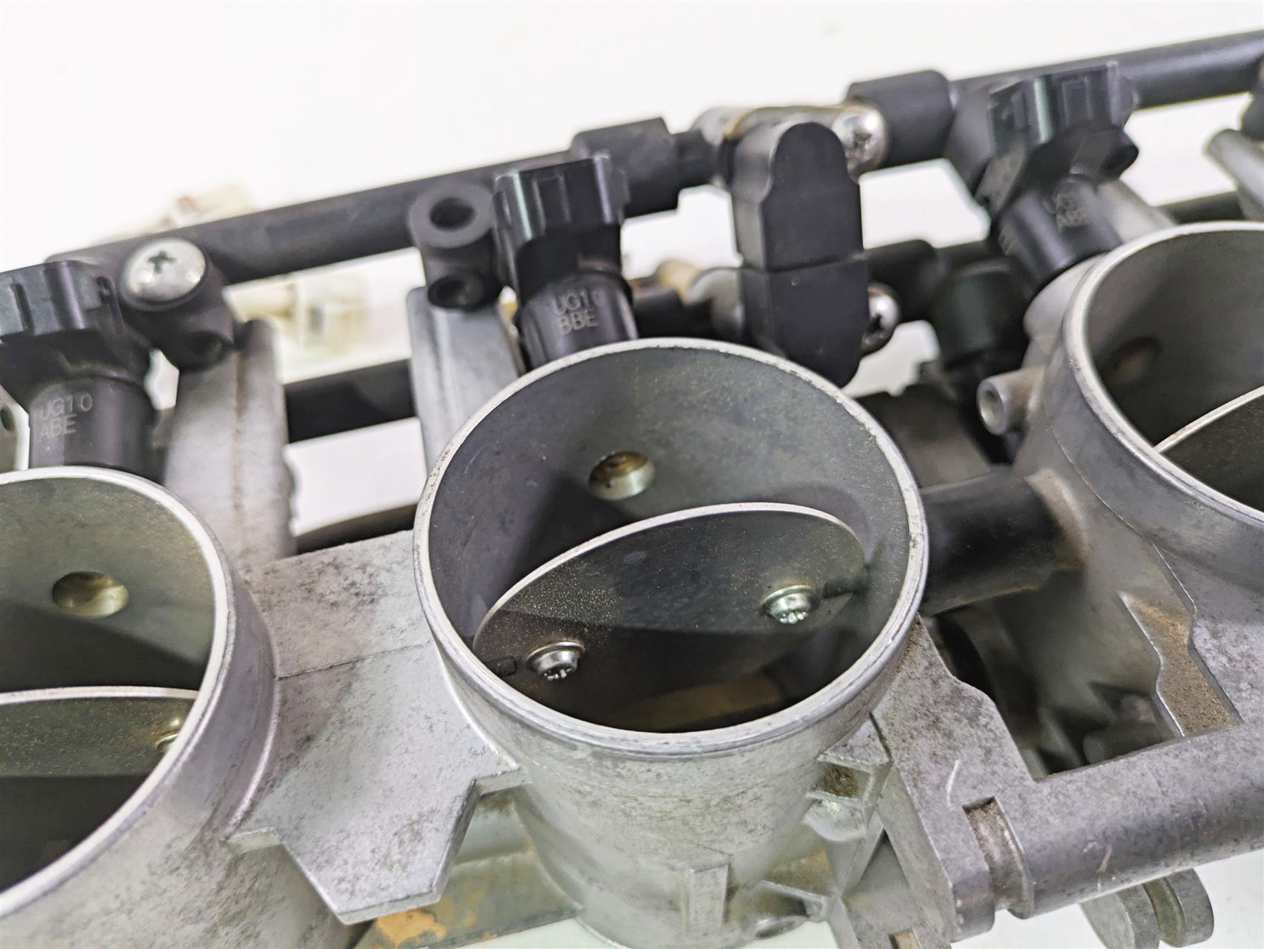 2006 Suzuki GSXR1000 K6 Keihin Throttle Body Bodies 13405-41G00 {{ shop.shopifyCountryName }} - Mototech271
