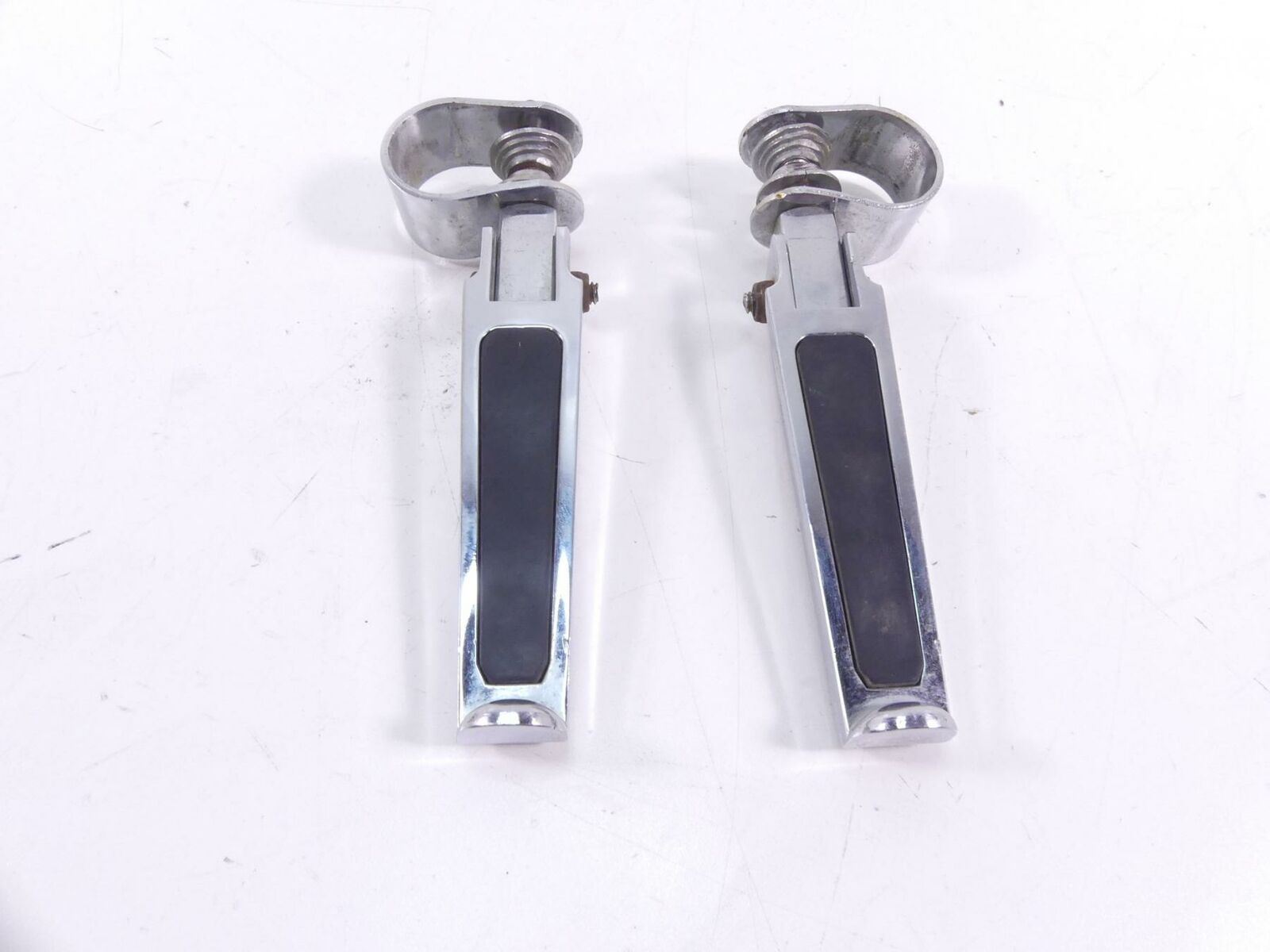2003 Harley Touring FLHTCI Electra Glide Highway Foot Pegs 49184-97 {{ shop.shopifyCountryName }} - Mototech271