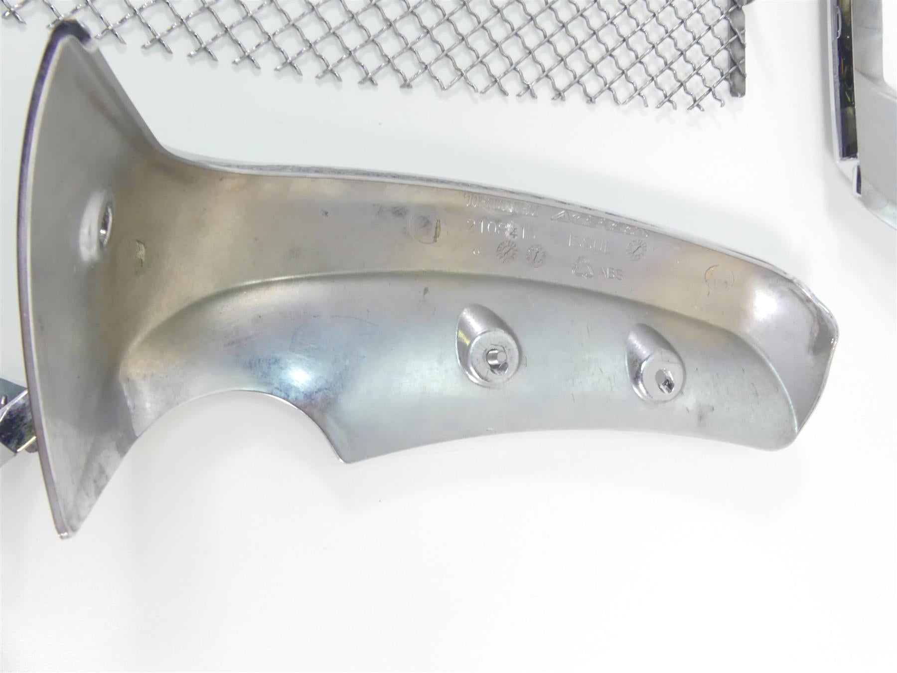 2013 Triumph Rocket 3 Touring Radiator Chrome Fairing Covers T2108413 T2108414 {{ shop.shopifyCountryName }} - Mototech271