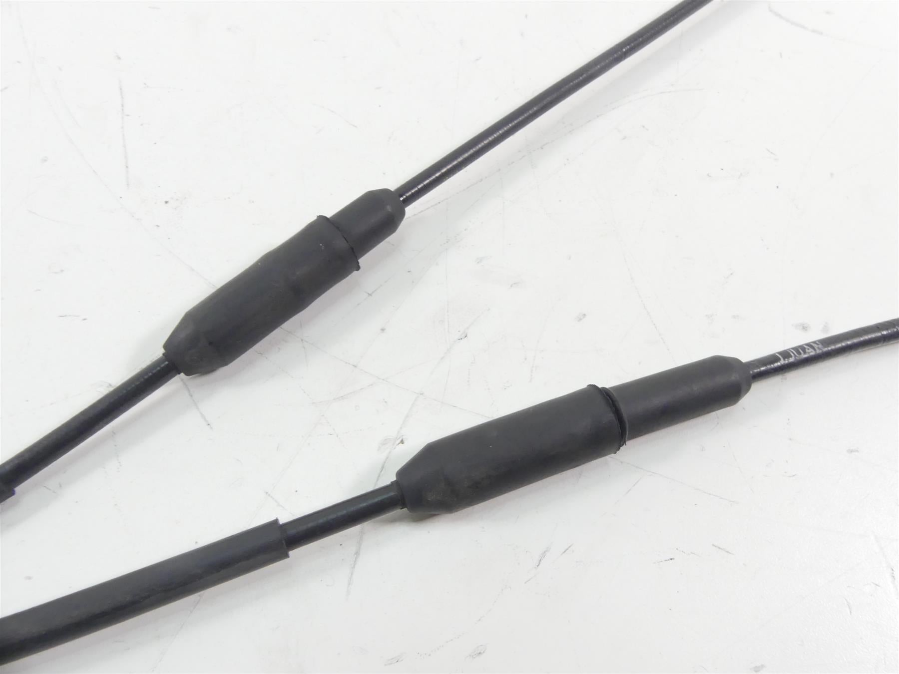 2006 Ducati 999 Biposto Throttle Cable + Grip Set 65420161A {{ shop.shopifyCountryName }} - Mototech271