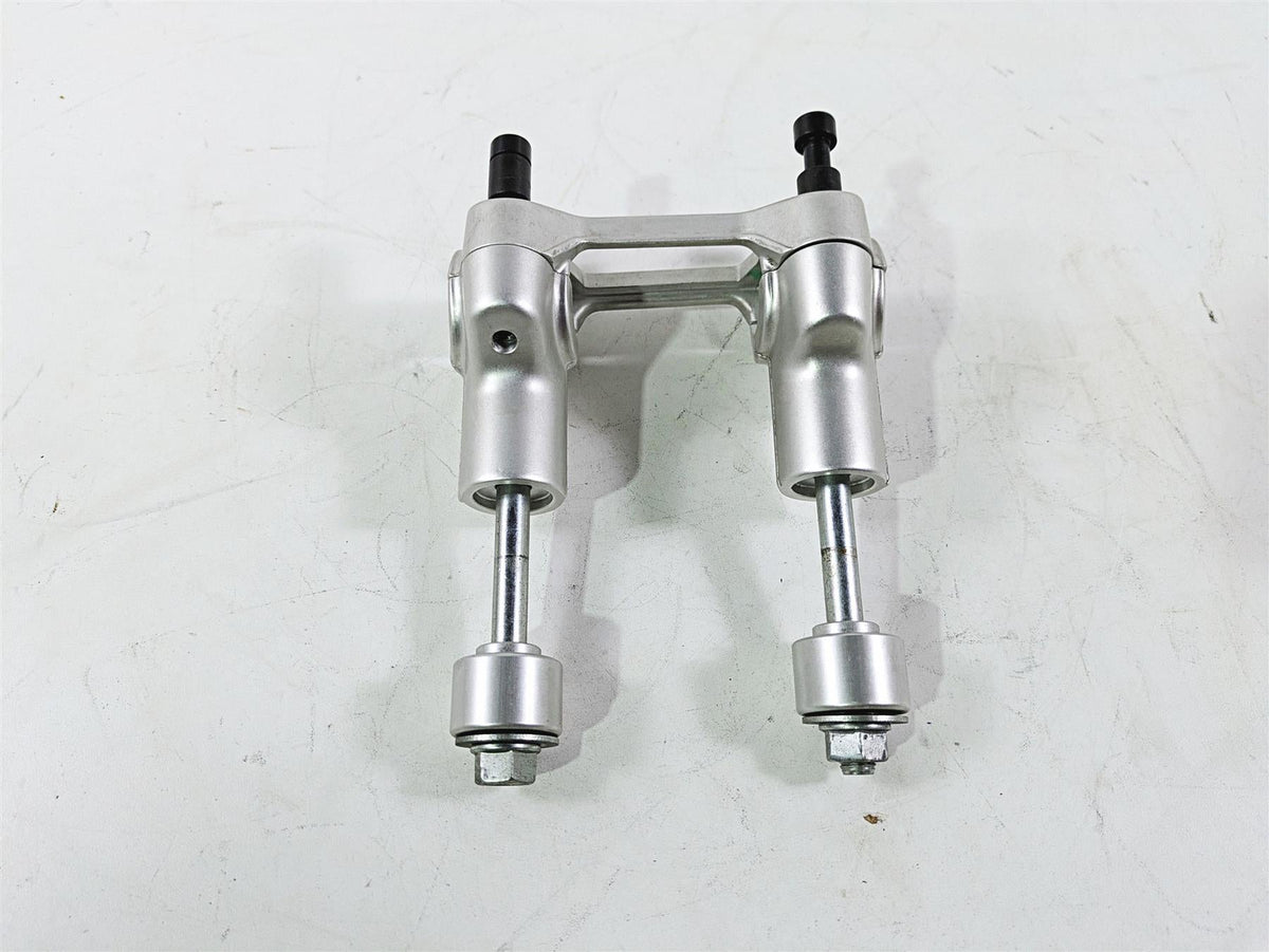 2013 Ducati Hyperstrada 821 Handlebar Riser Holder & Extension Set 36011441AB {{ shop.shopifyCountryName }} - Mototech271