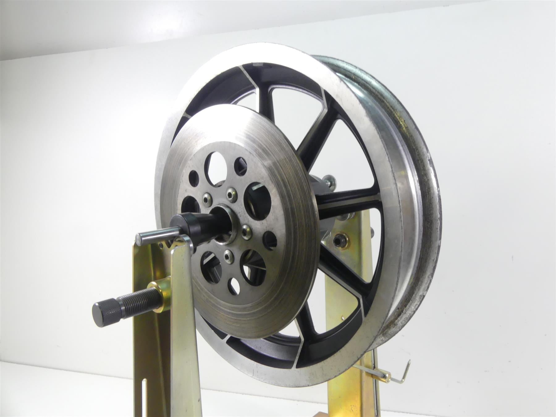 1993 Harley Dyna FXDL Low Rider Rear 9 Spoke Cast Wheel Rim 16x3 41015-86 {{ shop.shopifyCountryName }} - Mototech271