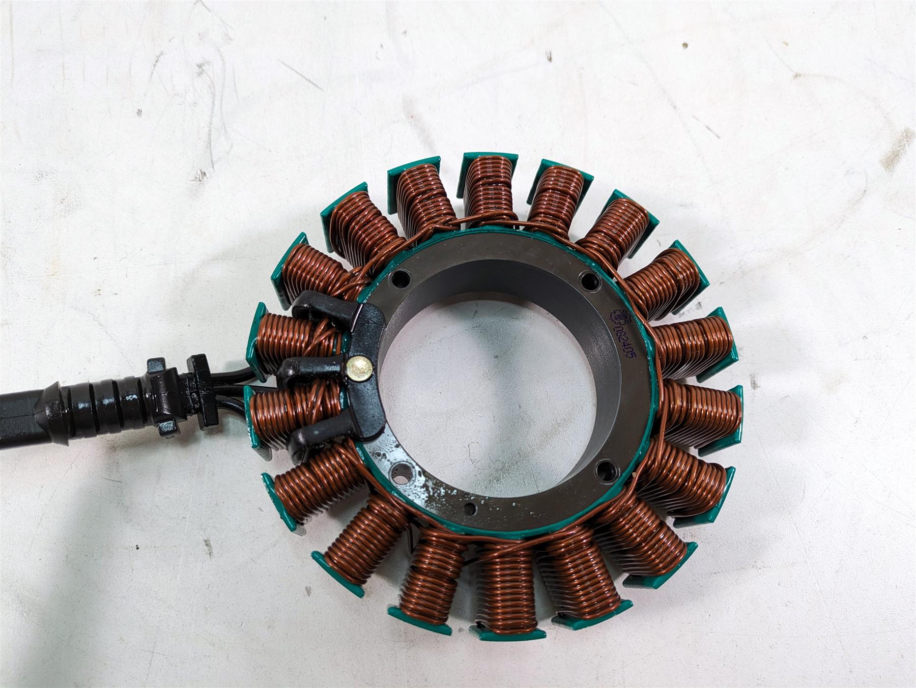 2006 Harley Touring FLHTCUI Electra Glide Stator Alternator Generator 29987-06D {{ shop.shopifyCountryName }} - Mototech271