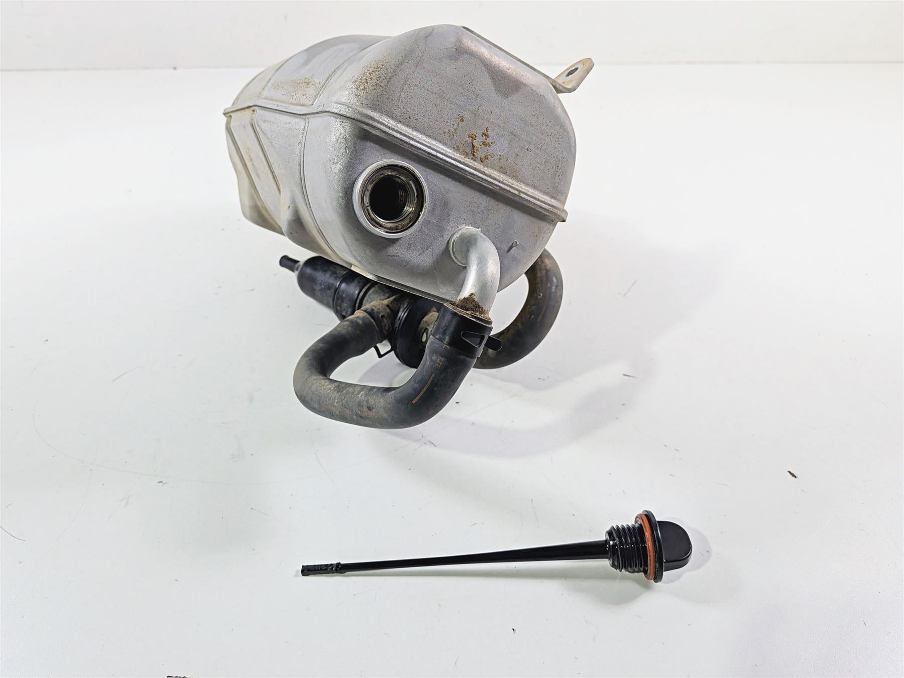 2017 Yamaha YXZ1000R EPS SS Oil Tank Reservoir 2HC-21751-00-00 {{ shop.shopifyCountryName }} - Mototech271