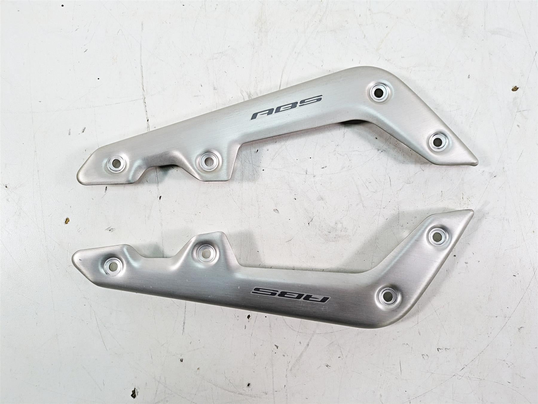 2017 Mv Agusta Dragster 800 Front Fork Fender Cover Abs Set 8000B9215 {{ shop.shopifyCountryName }} - Mototech271