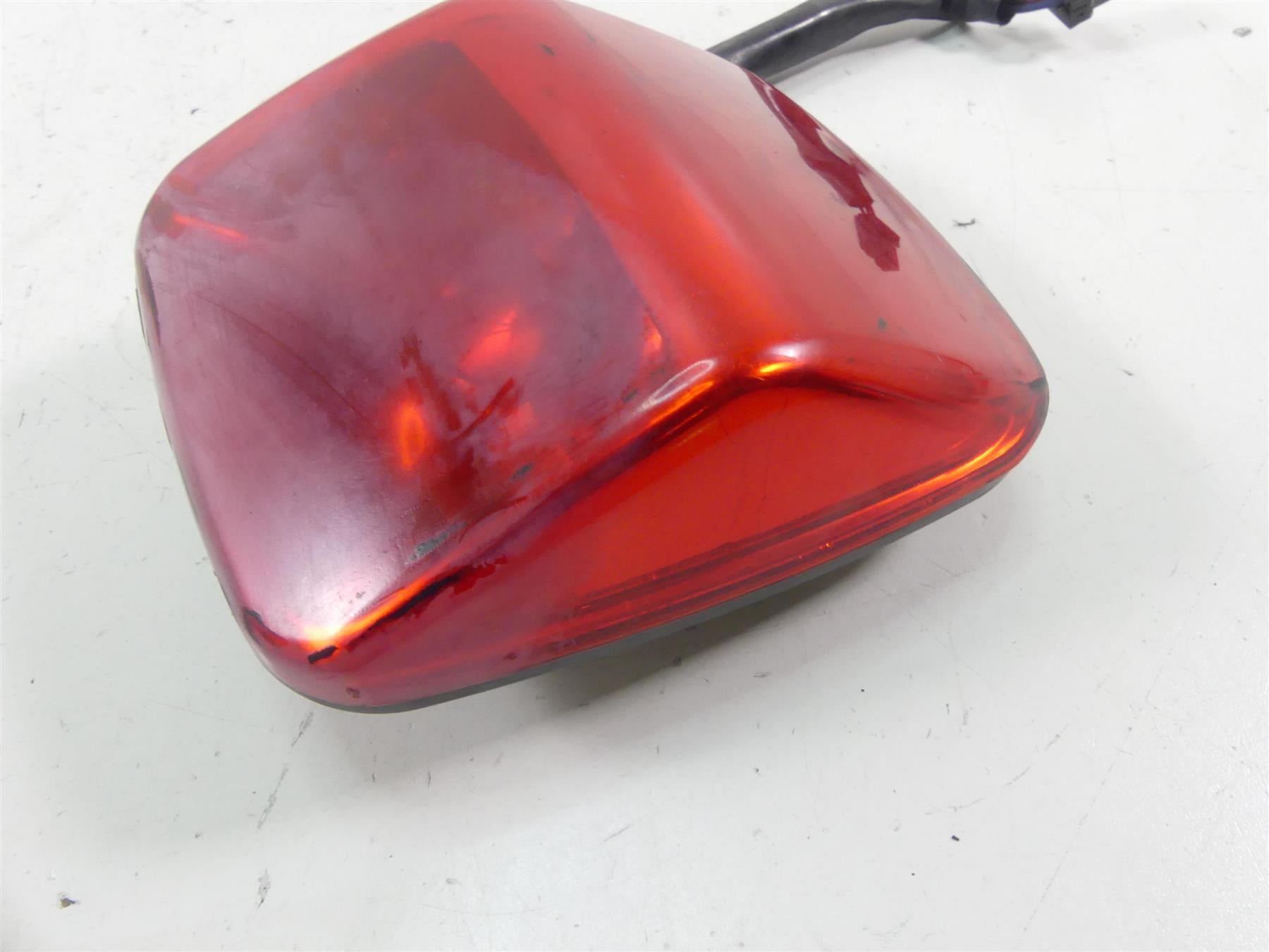 2004 Harley Softail FXSTD SE CVO Deuce Taillight Tail Light Lamp Lens 68931-00A {{ shop.shopifyCountryName }} - Mototech271