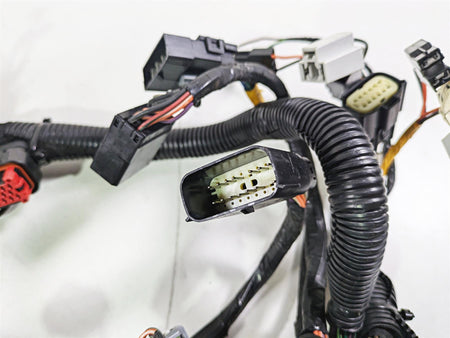 2010 Harley Touring FLHTK Electra Glide Front Wiring Harness - Read 70232-10 {{ shop.shopifyCountryName }} - Mototech271