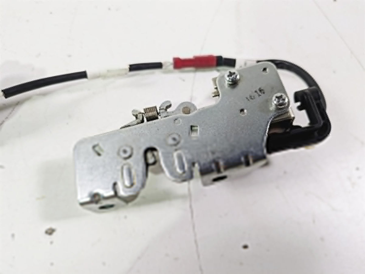 2022 KTM 1290 Super Adventure S Keyless Seat Release Button 6190705000 {{ shop.shopifyCountryName }} - Mototech271