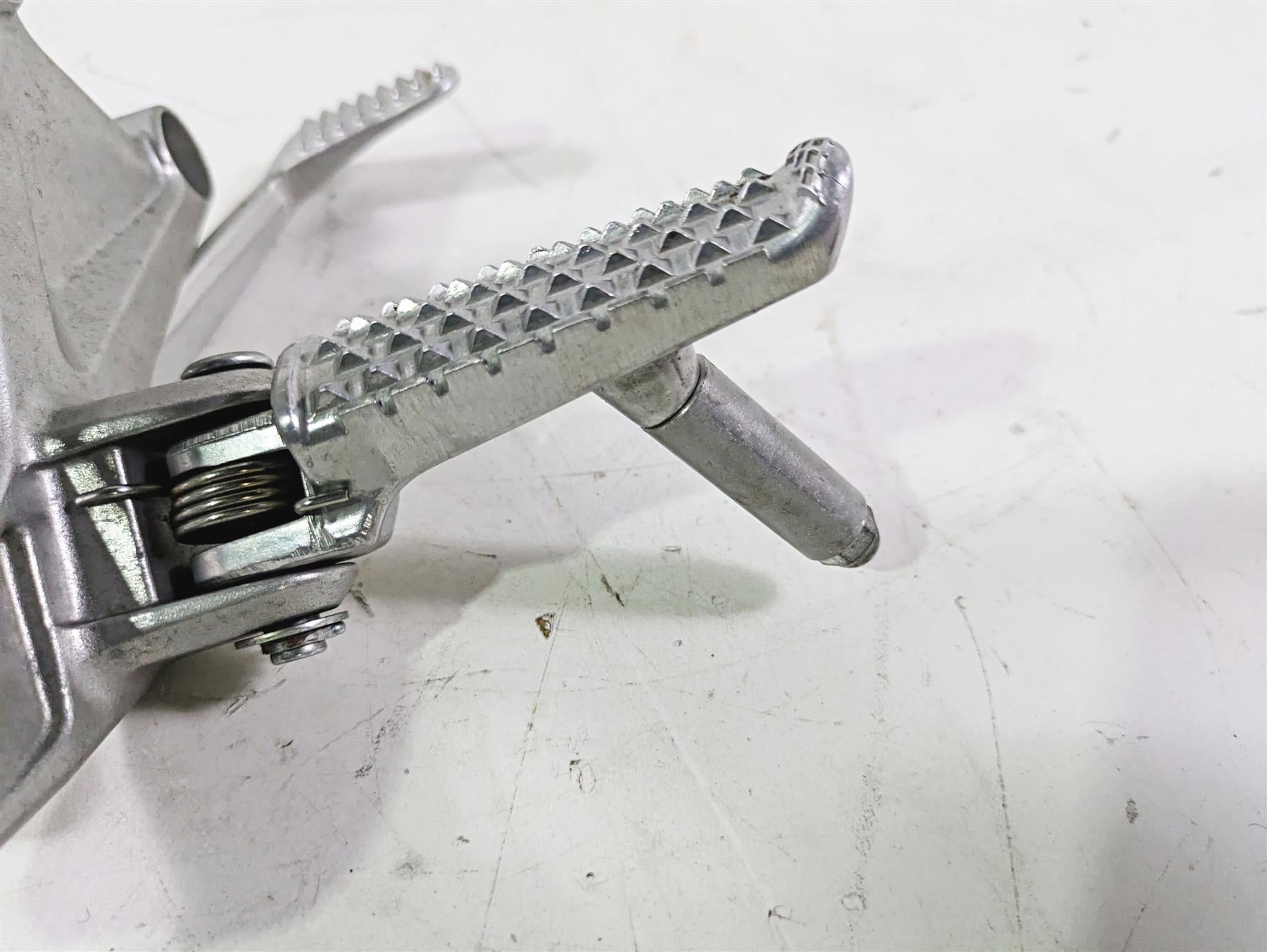 2008 Honda CBR1000RR SC59 Right Front Foot Peg & Brake Pedal Set 50600-MFL-000 {{ shop.shopifyCountryName }} - Mototech271