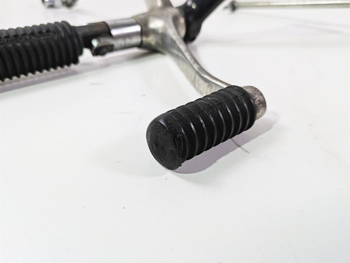 2007 Harley Sportster XL1200 C Front Footpeg Shifter Brake Pedal Set 42651-04 {{ shop.shopifyCountryName }} - Mototech271