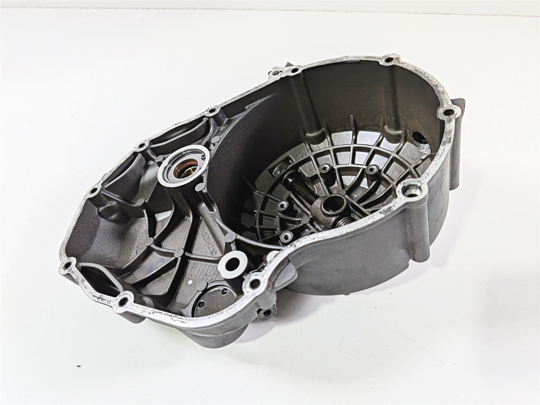 2015 Ducati Scrambler Urban Enduro Right Engine Side Clutch Cover 24321421B-Mototech271