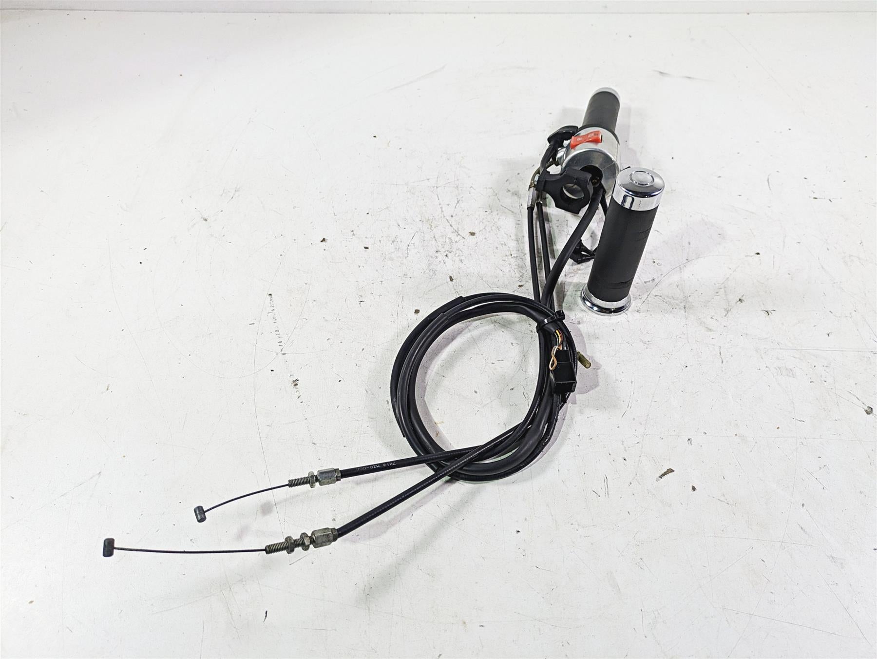 1998 Honda GL1500 Valkyrie Tour Right Hand Throttle Control Switch 35013-MZ0-020 {{ shop.shopifyCountryName }} - Mototech271