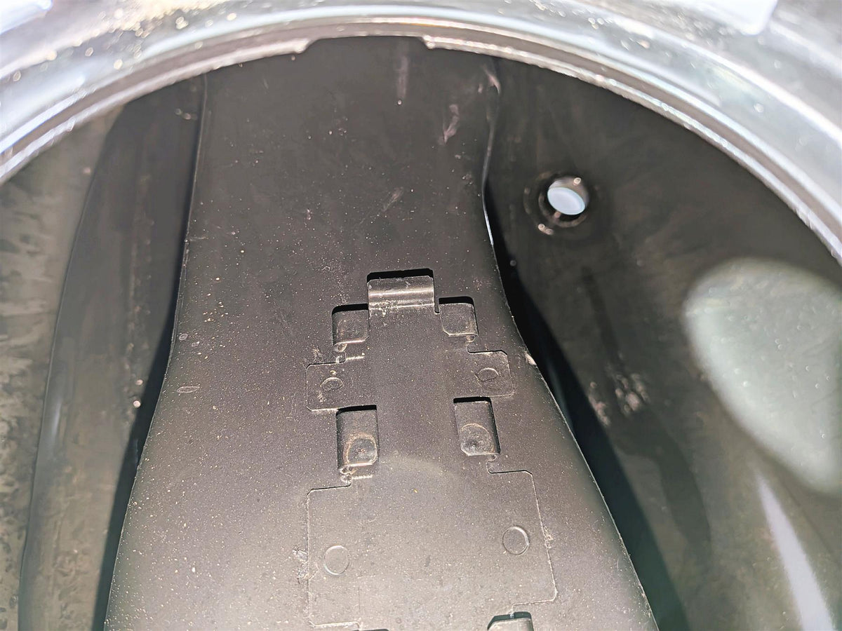2011 Harley Touring FLHTCU CVO Electra Glide Fuel Petrol Gas Tank 61000006-Mototech271