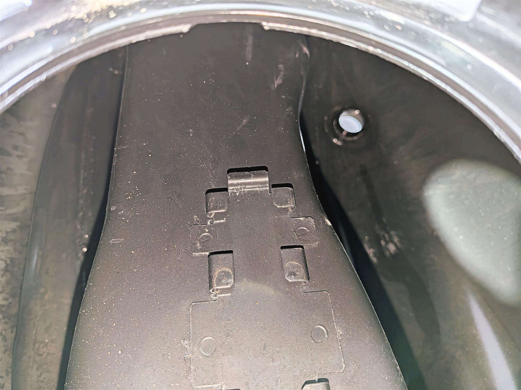 2011 Harley Touring FLHTCU CVO Electra Glide Fuel Petrol Gas Tank 61000006-Mototech271