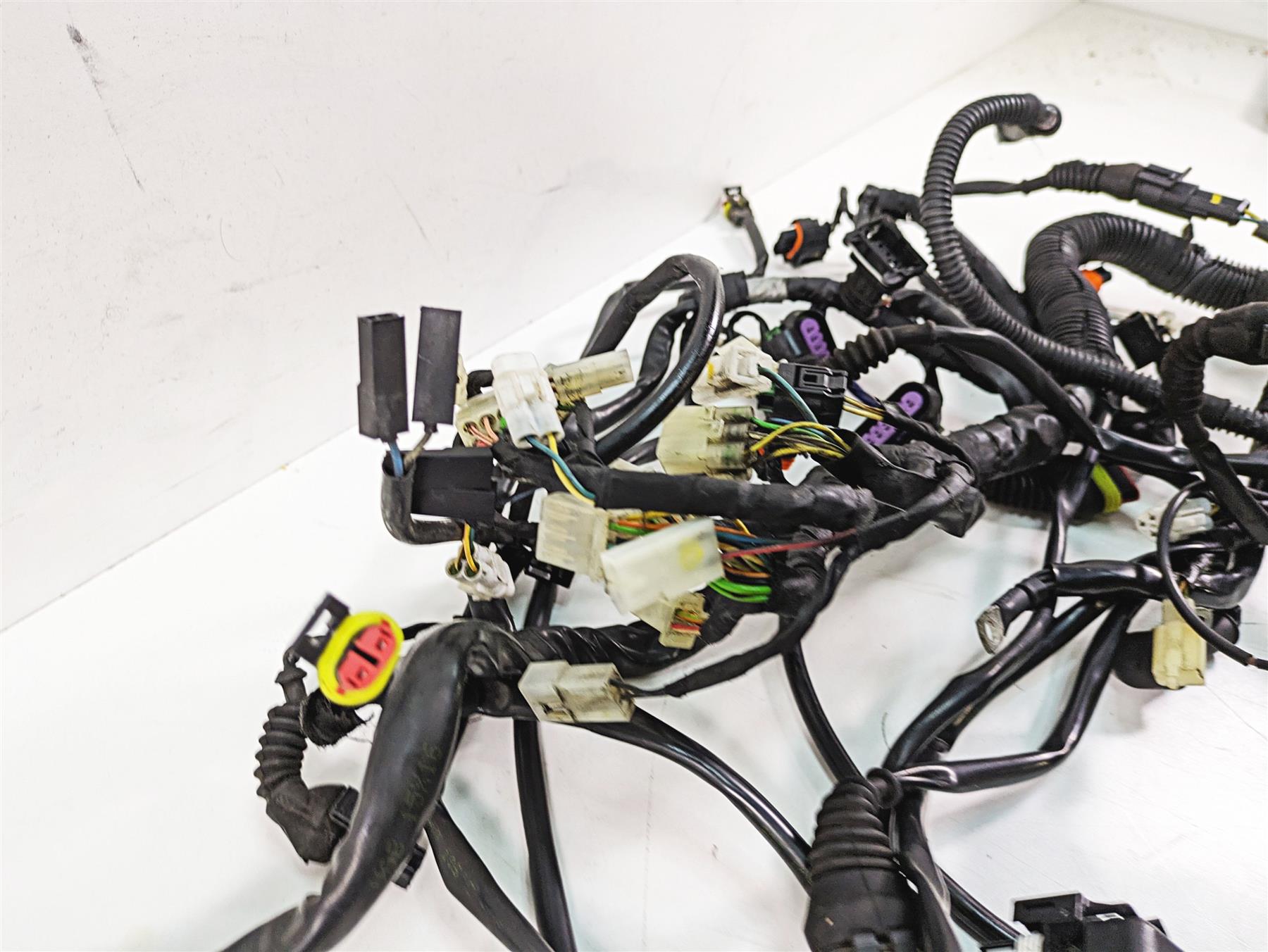 2014 Moto Guzzi California 1400 T Main Wiring Harness Loom - No Cut 2D000190 {{ shop.shopifyCountryName }} - Mototech271