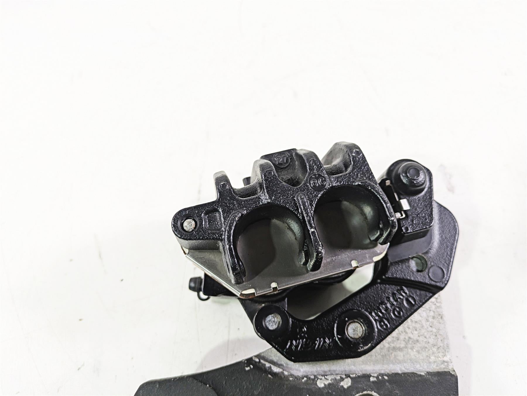 2018 Indian Chieftain Limited Rear Brake Caliper & Bracket 1912006 {{ shop.shopifyCountryName }} - Mototech271