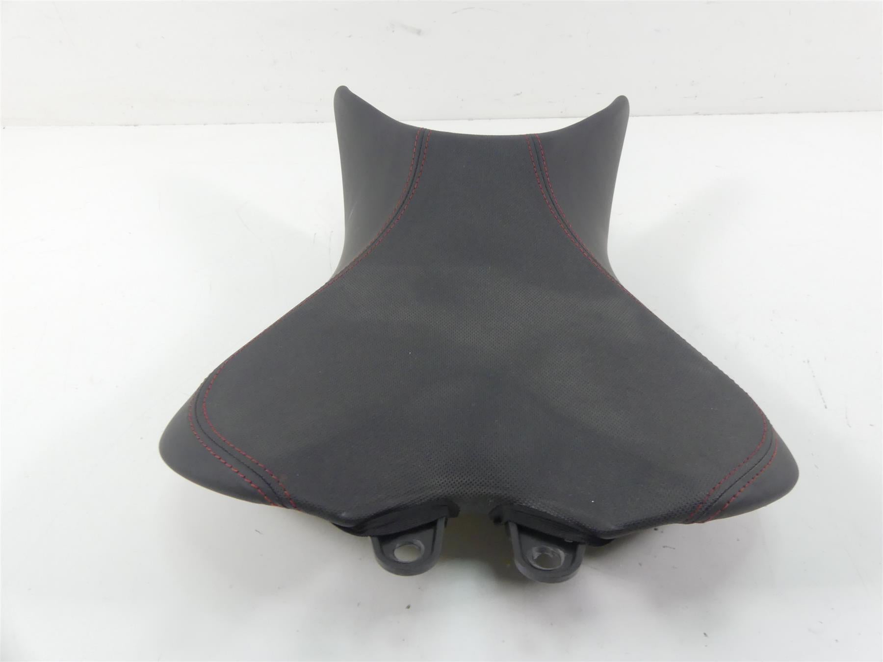 2020 Triumph Speed Triple RS 1050 Front Rider Comfort Seat Saddle -Read T2307334 {{ shop.shopifyCountryName }} - Mototech271
