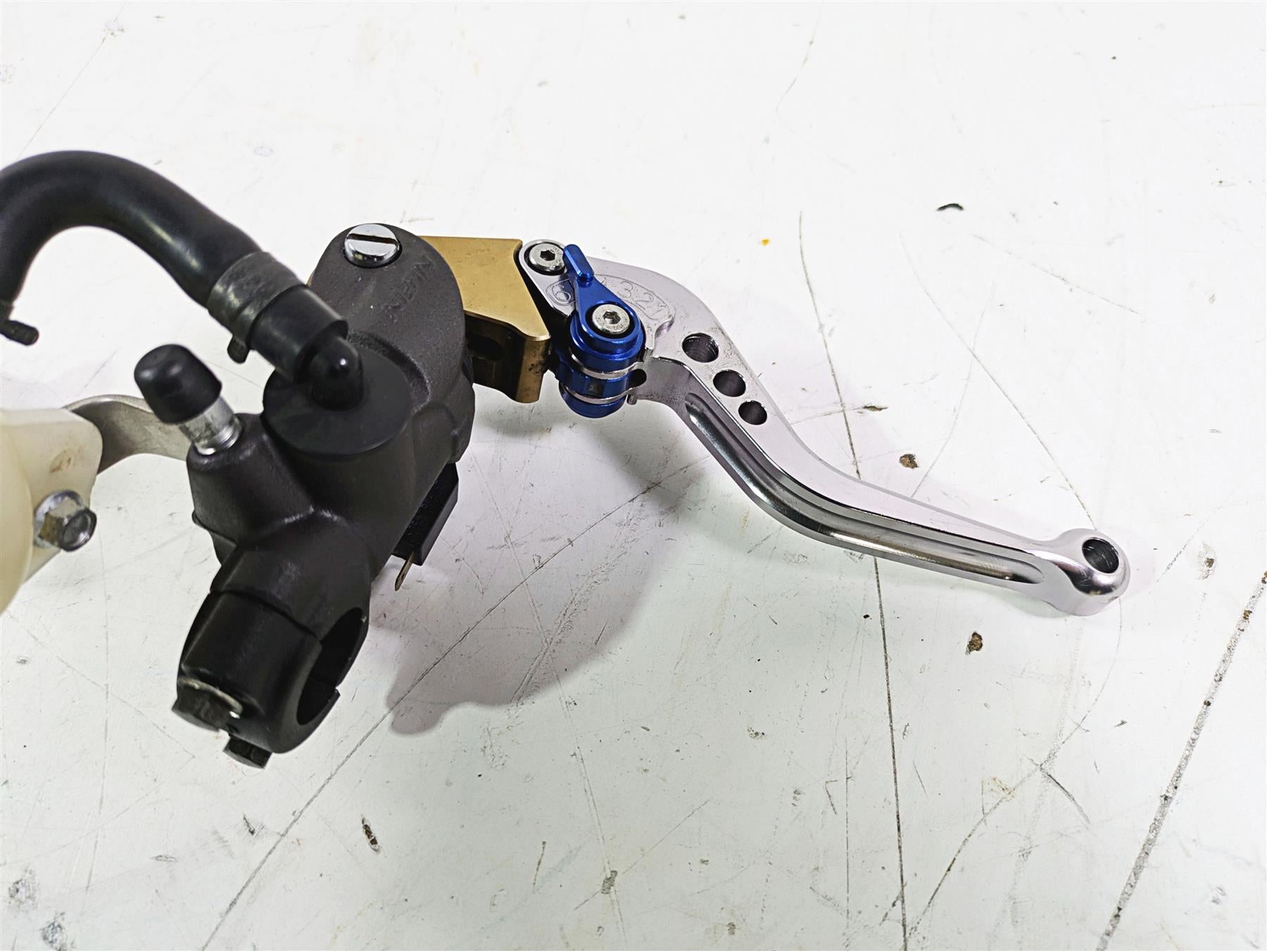 2016 Suzuki GSXR1000 Front Radial Brake Master Cylinder Nissin 11/16 59600-47H00 {{ shop.shopifyCountryName }} - Mototech271