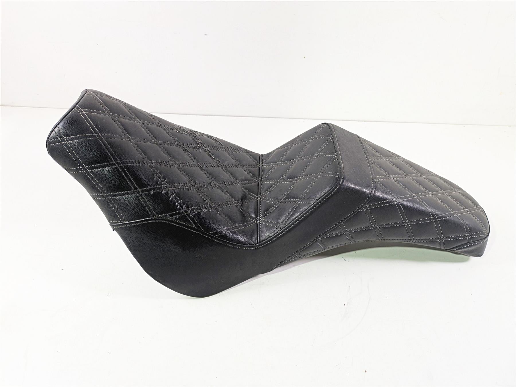2020 Harley Softail FXST Standard Saddlemen LS Step Up Seat Saddle 818-30-175 {{ shop.shopifyCountryName }} - Mototech271