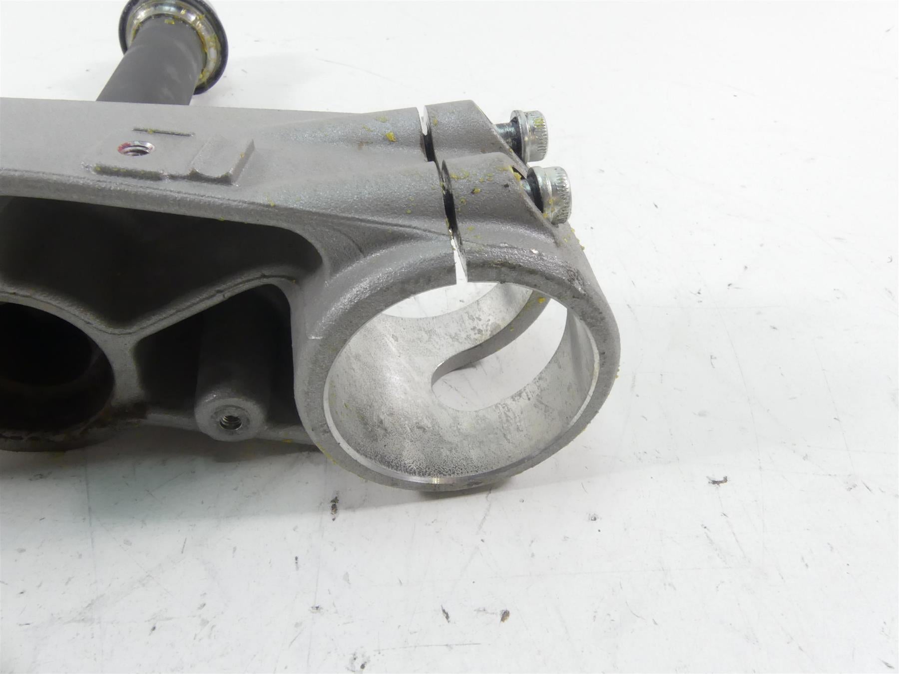 2020 Ducati Multistrada 1260 Enduro Lower Triple Tree Steering Clamp 34221141AA {{ shop.shopifyCountryName }} - Mototech271