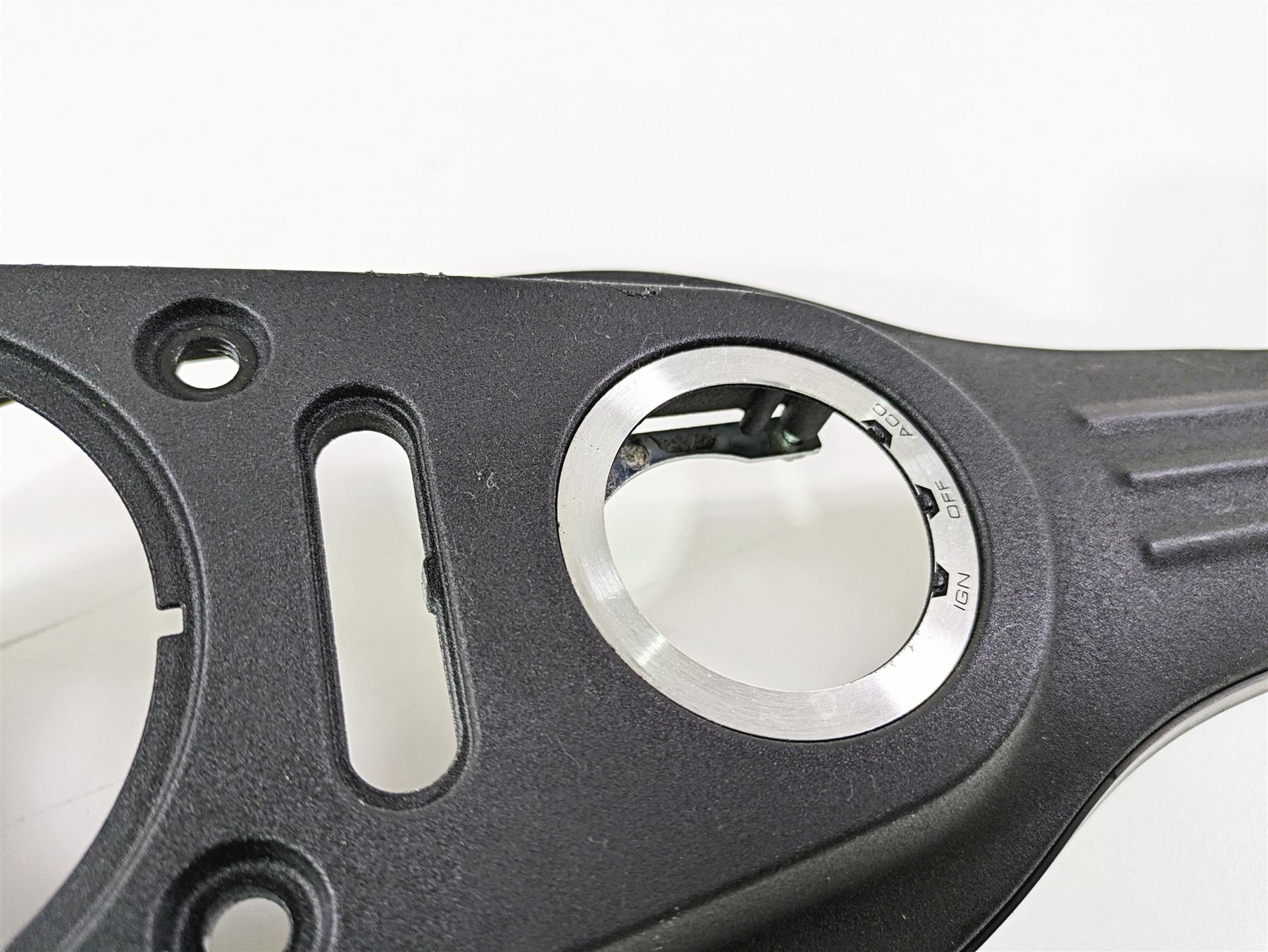 2017 Harley Dyna FXDB Street Bob Upper Fuel Tank Dash Panel 70900209 {{ shop.shopifyCountryName }} - Mototech271