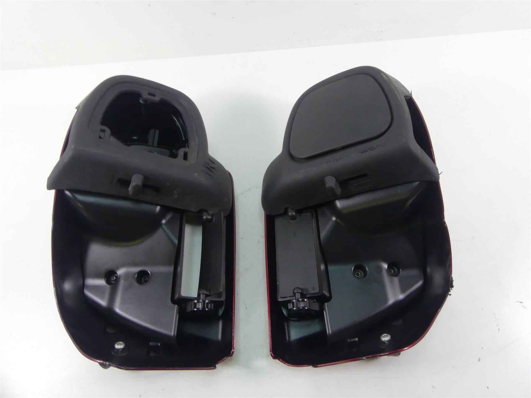 2017 Harley Touring FLHTKL Electra Glide Left Right Lower Leg Fairings 57100112 {{ shop.shopifyCountryName }} - Mototech271