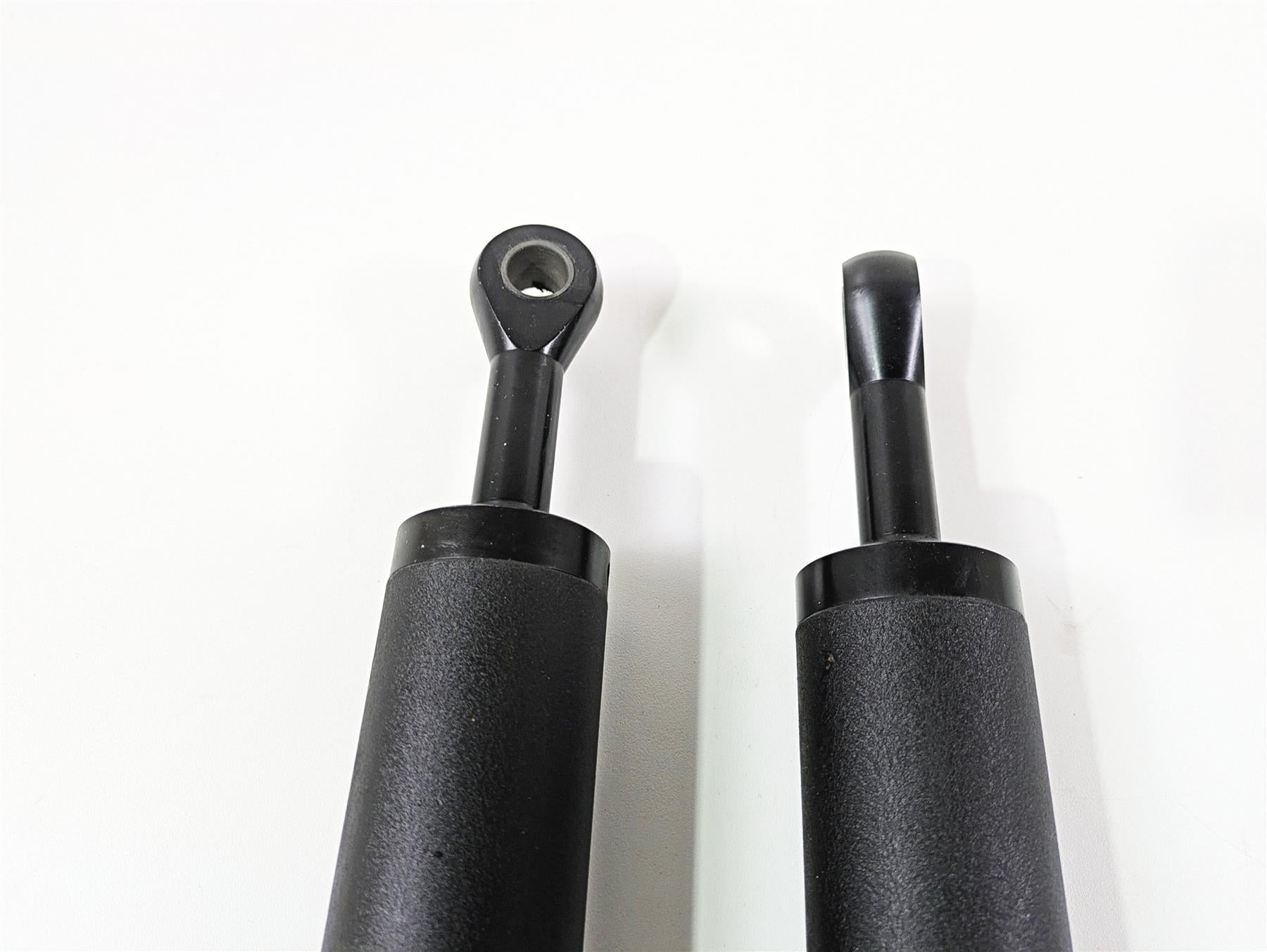 2004 Big Dog Chopper Performance Narrow Rear Adjustable Suspension Shocks {{ shop.shopifyCountryName }} - Mototech271