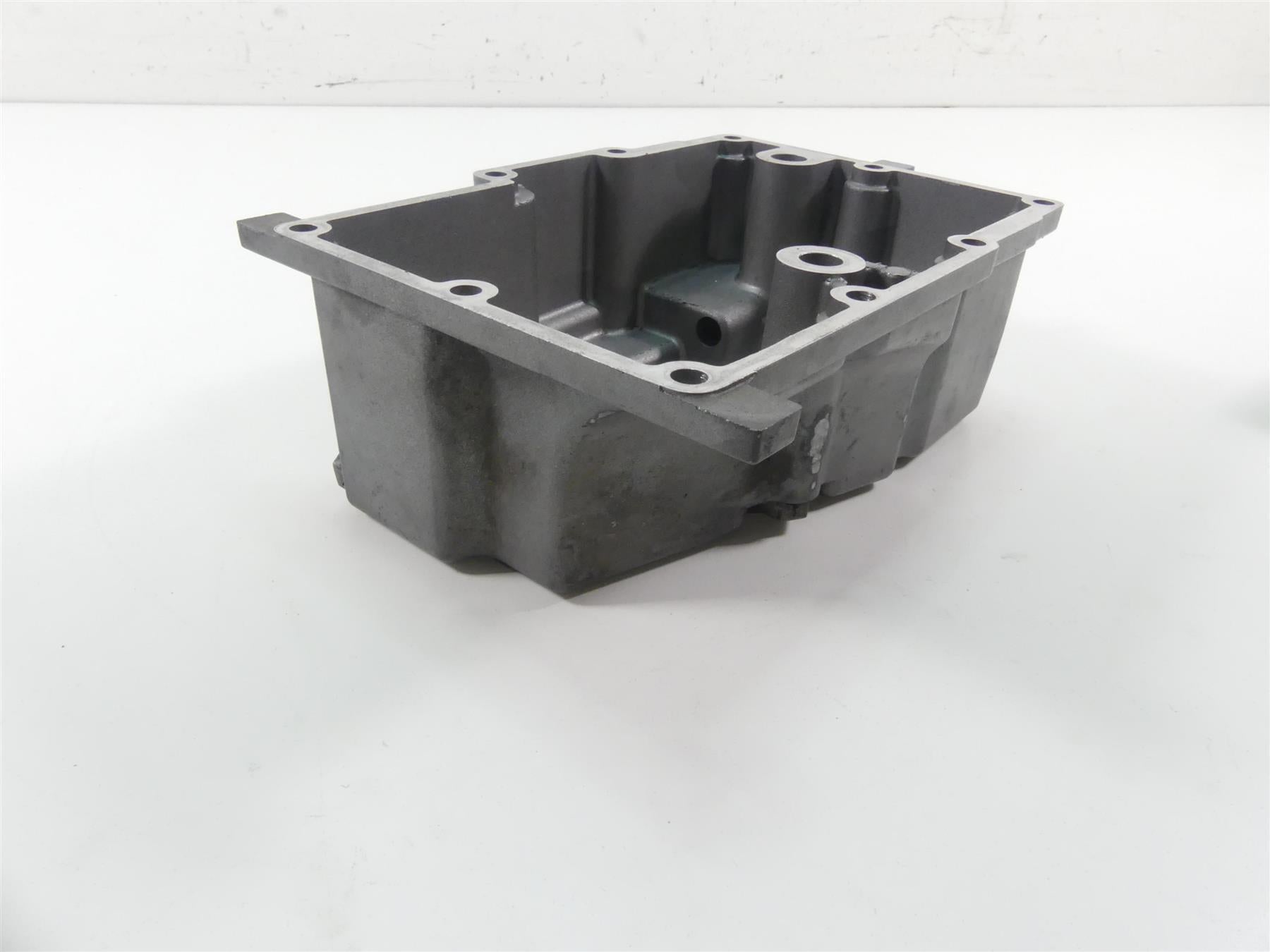 2009 Harley Dyna FXDF SE CVO Fat Bob Transmission Oil Pan Cover 26071-02 {{ shop.shopifyCountryName }} - Mototech271