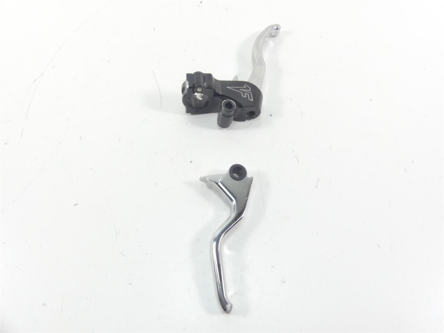2005 Harley Dyna FXDLI Low Rider VF One Finger Easy Pull Clutch Perch & Lever {{ shop.shopifyCountryName }} - Mototech271