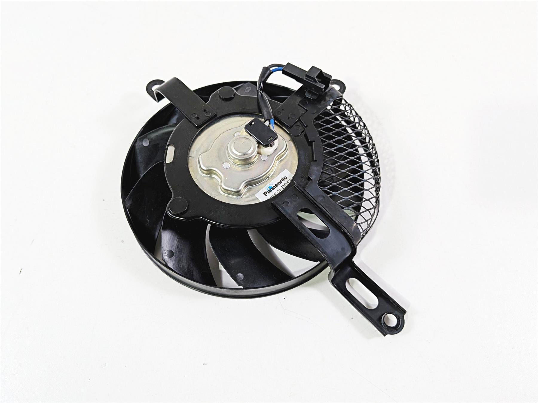2024 Suzuki GSXR 600 Radiator Cooling Fan - Tested 17710-14J00 {{ shop.shopifyCountryName }} - Mototech271